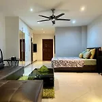 View Talay 7 Seaview Apartments