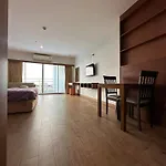 Viewtalay Pattaya Beach Condominium คอนโดวิวทะเล 6 พัทยา By Dollie