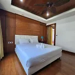 D30长住优惠-市中心海边高端别墅区6间卧室泳池别墅 Villa Pattaya