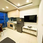 Arcadia Beach Pool View Pattaya