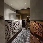 Edge By Jjj Bed & Breakfast