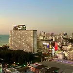 Sea View @the Base อพาร์ทเม้น Pattaya