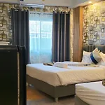 Aparthotel Xcess