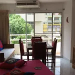 วิวทะเล 1บี อพาร์ตเมนท์ อพาร์ทเม้น Pattaya