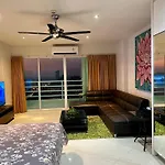 View Talay 7 Seaview อพาร์ทเม้น Pattaya