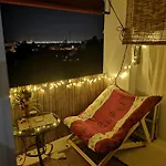 Cozy, Well Equipped Studio With Views And Pool Use