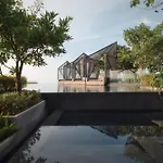 Edge Central Pattaya By Thida