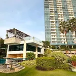 Oceanfront Luxury Condo In Pattaya With Private Beach And Inifinity Pool - Not A Hotel 30 Day Stay Minimum