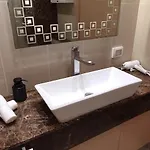 Oceanfront Luxury In With Private And Inifinity Pool - Not A 30 Day Minimum Pattaya