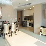 Oceanfront Luxury In With Private And Inifinity Pool - Not A 30 Day Minimum อพาร์ทเม้น