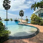 Oceanfront Luxury In With Private And Inifinity Pool - Not A 30 Day Minimum อพาร์ทเม้น Pattaya