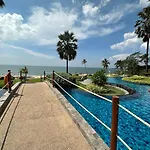 Oceanfront Luxury In With Private And Inifinity Pool - Not A 30 Day Minimum อพาร์ทเม้น