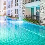 Center Luxurious Garden 1 *