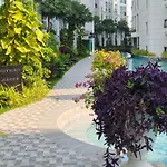 Pattaya Center Luxurious Garden Apartment 1