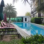 อพาร์ทเม้น Center Luxurious Garden 1