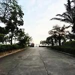 Moderne Og Delikat Leilighet Pa Stranden I Jomtien