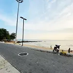 Moderne Og Delikat Leilighet Pa Stranden I Jomtien