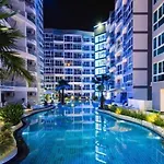 อพาร์ทเม้น Grand Avenue Pattaya, Luxury Condo, 50sqm, Pool View