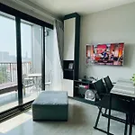อพาร์ทเม้น King+queen 2bd & View! @base A +free Netflix *