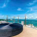 King+queen 2bd & View! @base A +free Netflix *