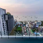 King+queen 2bd & View! @base A +free Netflix อพาร์ทเม้น Pattaya