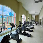 Wow ! Grande Carribean - Pool Access New Apartment - Jomtien