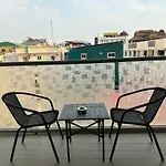 芭提雅中心地带 Centara Avenue 一房公寓5楼 紧邻海滩, 酒吧街, 智能电视