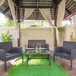 3Br Bali Style Privatepool Villa Near Main Road Large Pool