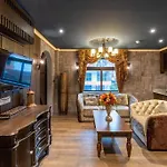 The Castle Pratumnak Hill 6 Bedroom อพาร์ทเม้น Pattaya