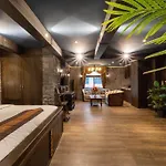 The Castle Pratumnak Hill 6 Bedroom * Pattaya
