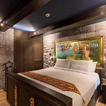 The Castle Pratumnak Hill 6 Bedroom