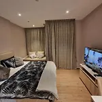 Once Seaview Aparthotel *