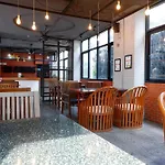 18 Coins Budget Hotel