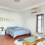 After-Grad Poshtel
