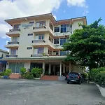 โรงแรม Shagwell Mansions