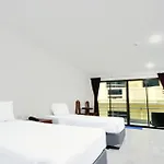 Hotel Highfive