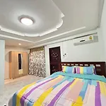 Sea Hill Phatamnak อพาร์ทเม้น