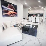 Palm Spring Villas 精品四卧泳池别墅