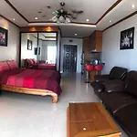 อพาร์ทเม้น Viewtalay Beachfront By Nd