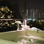 อพาร์ทเม้น Premium Oceanview Pattaya