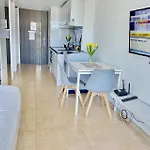 芭提雅中心地带 Centara Avenue 一房公寓 6楼 紧邻海滩，酒吧街，高速互联网 อพาร์ทเม้น *