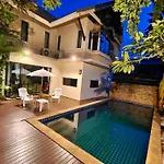 Baan Natcha Villa *