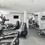 芭提雅中心地带 Centara Avenue 一房公寓 5楼 紧邻海滩，酒吧街，高速互联网