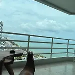 Viewtalay Beachfront By Nd อพาร์ทเม้น *