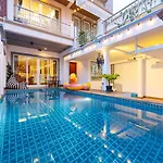 The Terrace Pratumnak Pool *