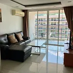 Hyde Park Residence By Pattaya Sunny Rentals
