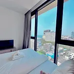 Edge Sea View Apartment Pattaya