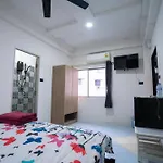 Guest house Splash Bar And Pattaya