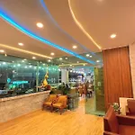 The Grand โรงแรม 3*