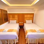 The Grand โรงแรม 3*